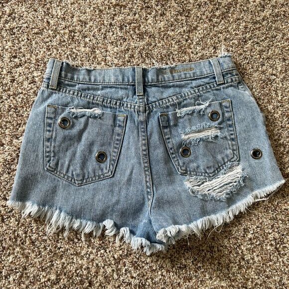 Carmar Distressed Denim Shorts Size 28 Light Wash - Picture 5 of 5
